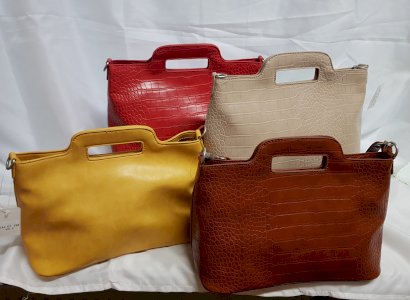 Handtaschen in verschiedenen Farben 1